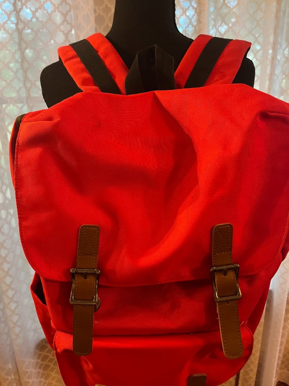 Vaschy Red Backpack - Picture 2 of 5